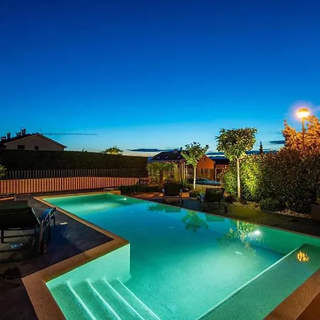 Beautiful In With Sauna Holiday home *